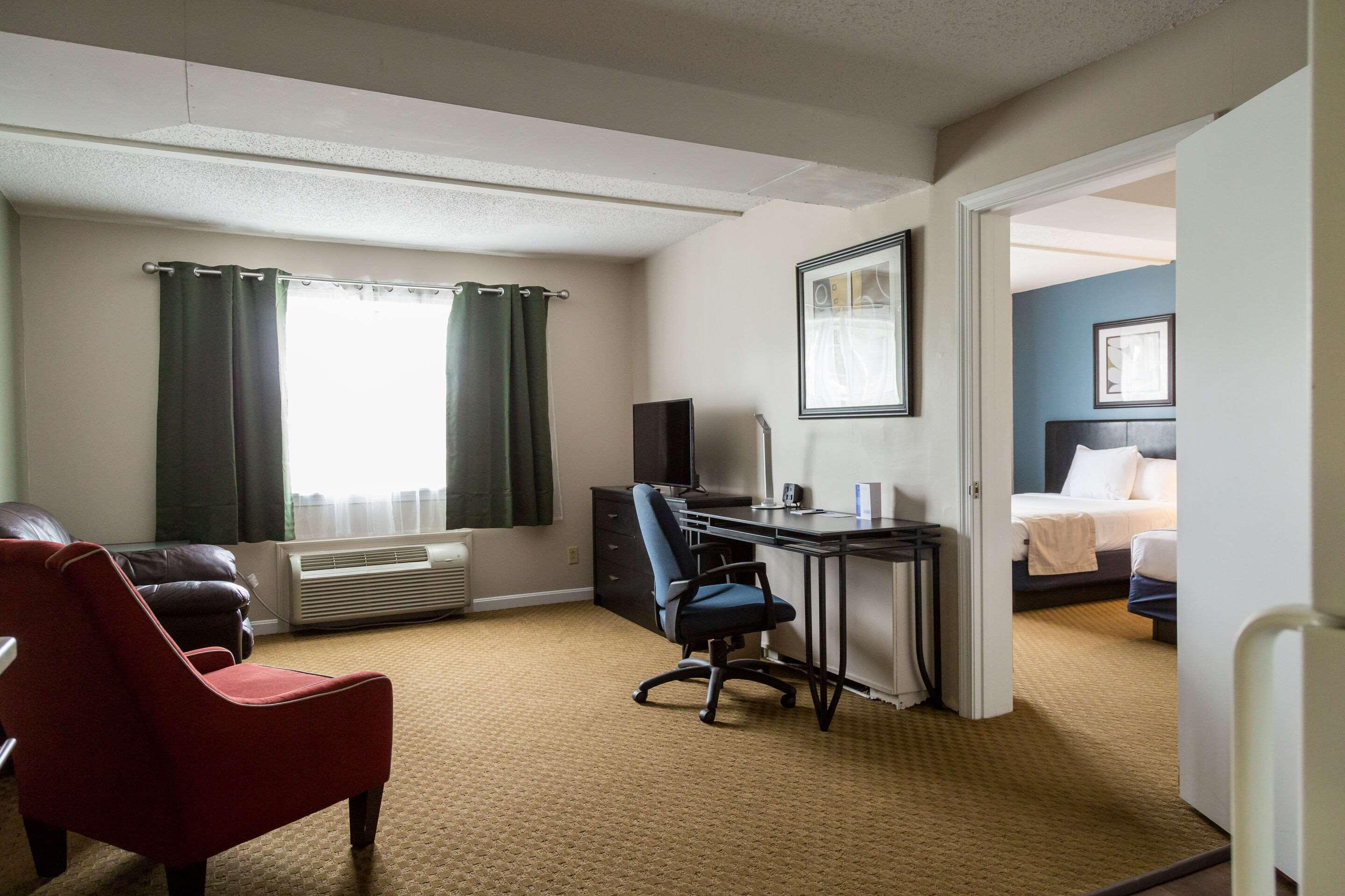 Fireside Inn & Suites Auburn Льюистон Экстерьер фото