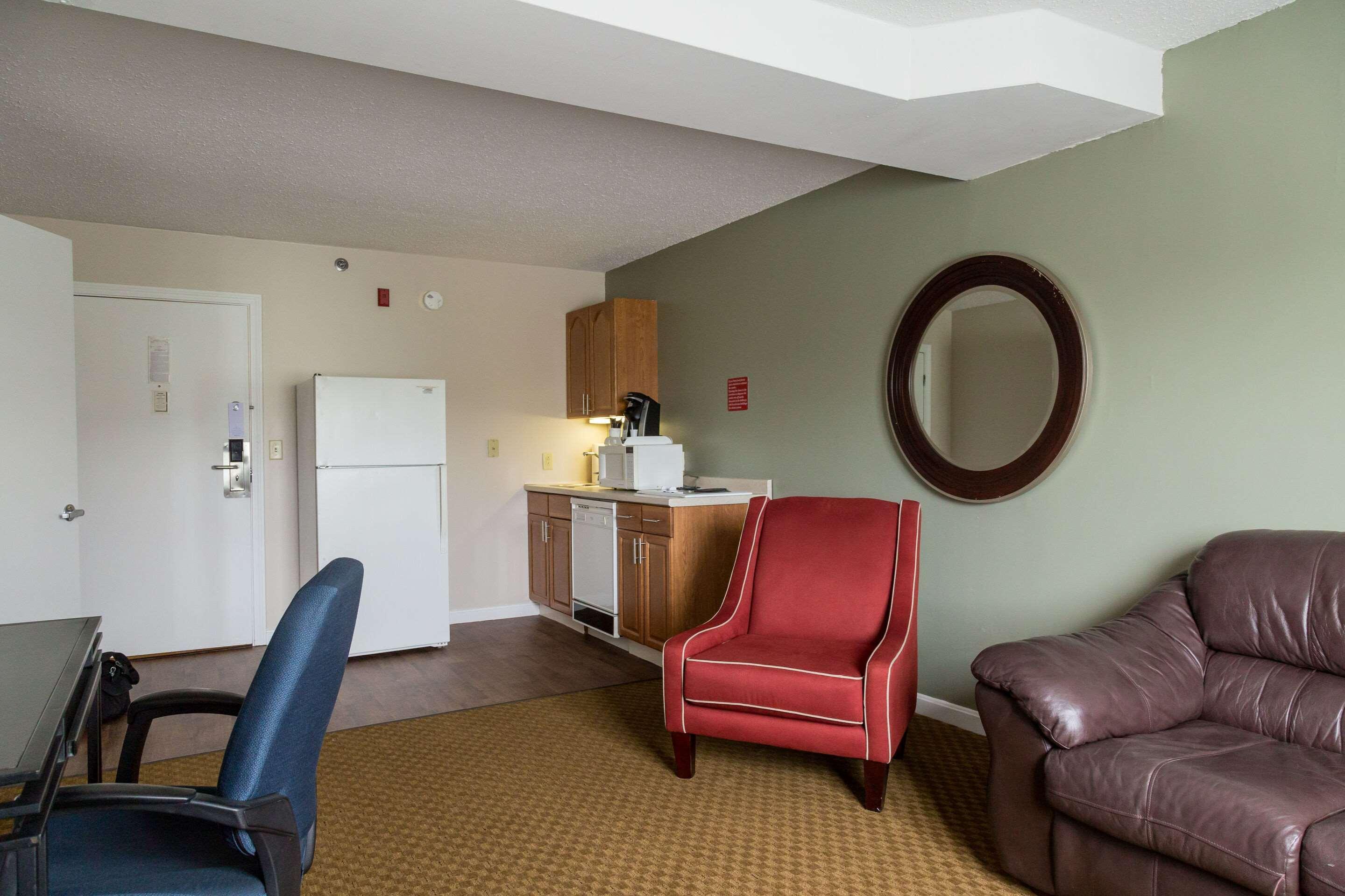 Fireside Inn & Suites Auburn Льюистон Экстерьер фото